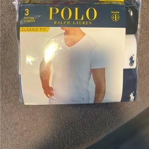 Packet of three cotton Men’s V neck tee shirts.